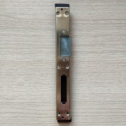 Ответная планка замка регулируемая L (ЛЕВАЯ, 13 мм.)